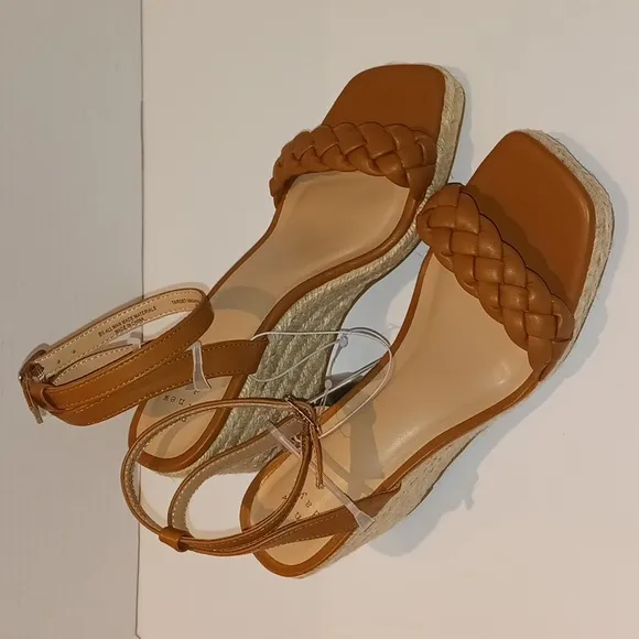 🆕️ A New Day - Lovely Joyce Tan Sandals! ❤️