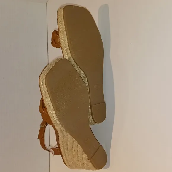 🆕️ A New Day - Lovely Joyce Tan Sandals! ❤️