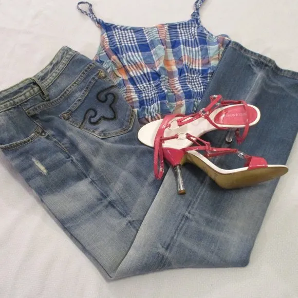🌹💖 EXPRESS VINTAGE REROCK BOOT CUT JEANS – SIZE 2R – NWOT 🌹💖