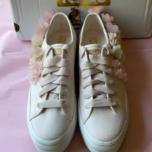 🌸 KEDS FLORAL SNEAKERS 🌸 NWT 🌸