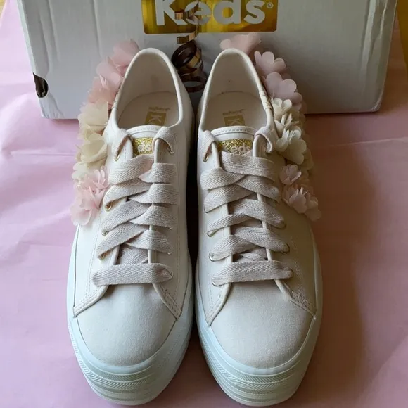 🌸 KEDS FLORAL SNEAKERS 🌸 NWT 🌸