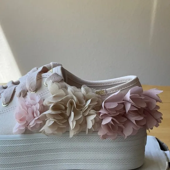 🌸 KEDS FLORAL SNEAKERS 🌸 NWT 🌸