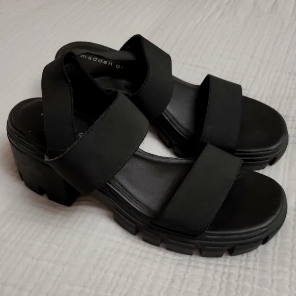 🖤 Madden Girl Harley 🖤 Black Strappy Block Heel Sandals Size 10 Classic Boho