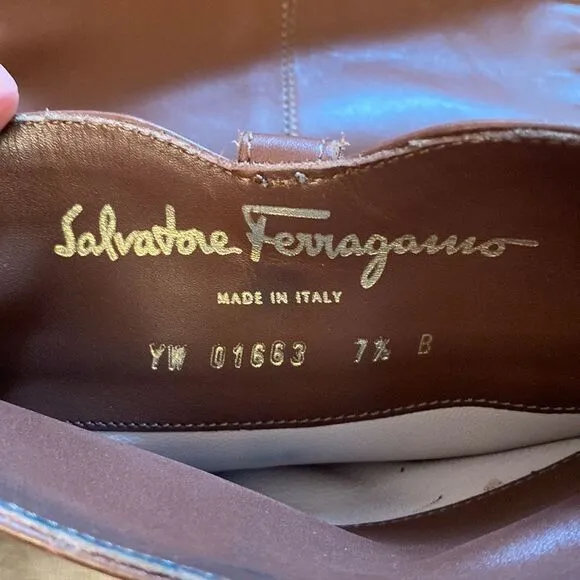 💛 Salvatore Ferragamo Brown Leather Boots