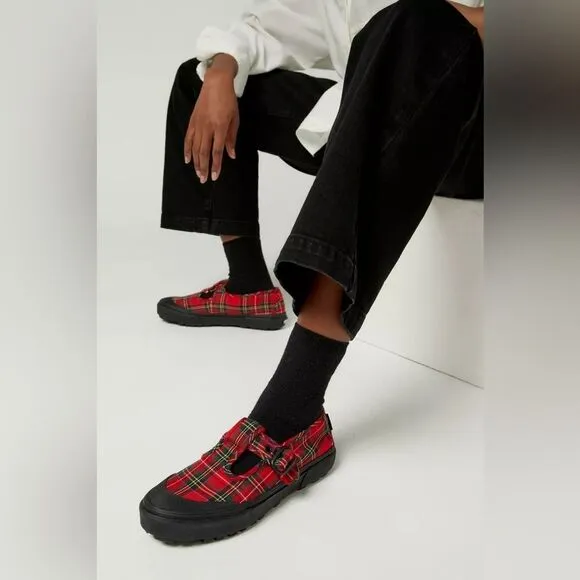 🔥 VANS STYLE 93 PLAID MARY JANE SNEAKER IN PLAID RED/BLACK Size 6 Men 7.5 Women