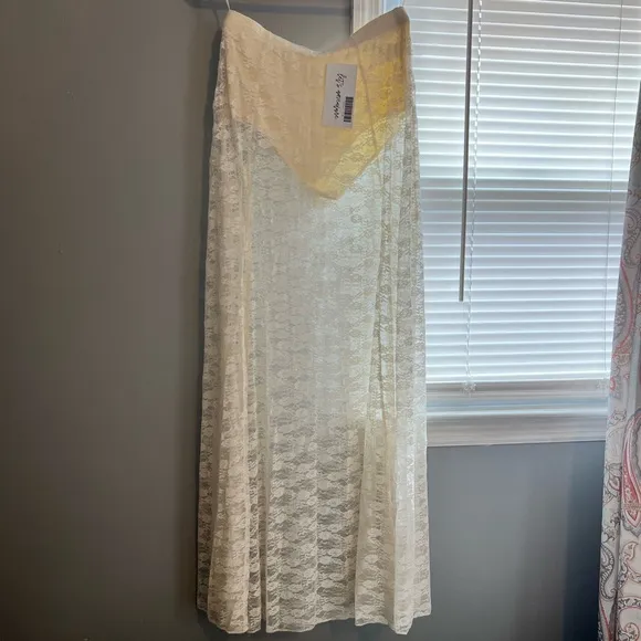 12th Tribe Odessa White Lace Maxi Skirt Size MM PRE-ORDER LATE JAN 2025