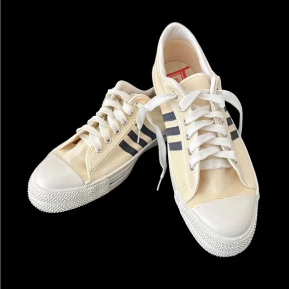 1970'S VINTAGE MEN'S MATT ANDREWS CANVAS BLUE STRIPE SNEAKERS SIZE 10 EXCELLENT