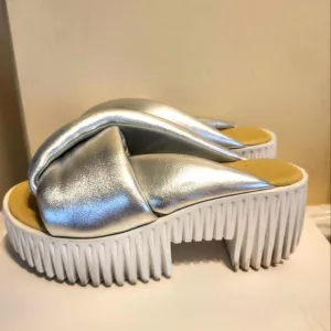 4CCCCEES &quot;Plia Anda&quot; Metallic Silver Leather Sandals Sz.7/37 Ret $315 Worn Once!