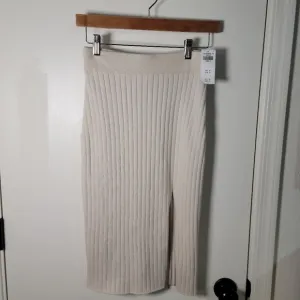 Abercrombie &amp; Fitch Super Soft Skirt | Size XSP