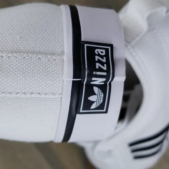 adidas Nizza Originals Men's Canvas Sneakers White/Black