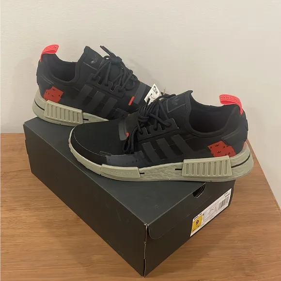Adidas NMD R1 Urban Black Sneakers
