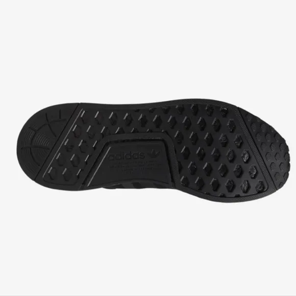 🌿ADIDAS NMDR1 SNEAKERS🌿
