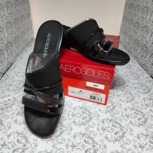 Aerosoles Flaunt Black Patent 005. 7.5M