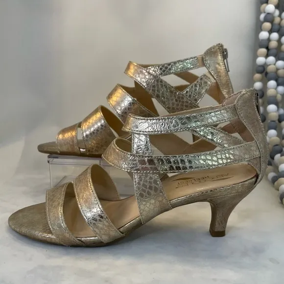 Aerosoles Gold Masquerade heel Sandals Womens Size 8M