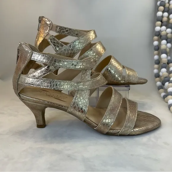 Aerosoles Gold Masquerade heel Sandals Womens Size 8M