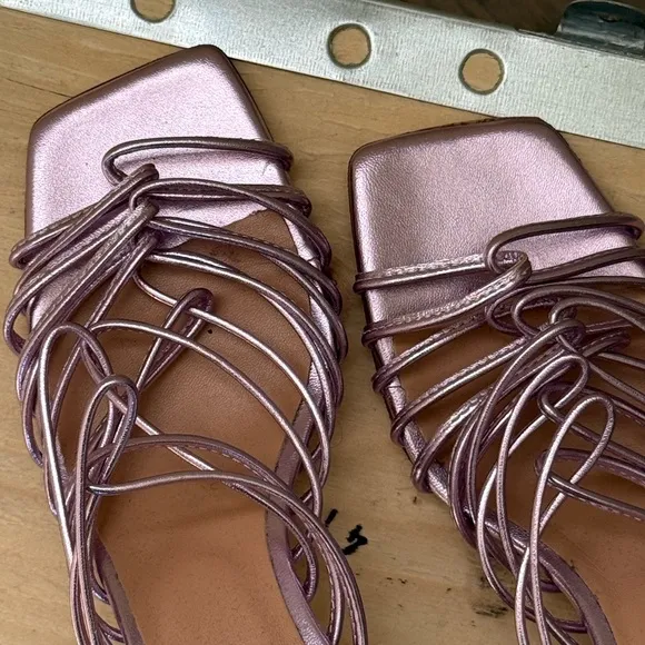 Aeyde Metallic Lavender Strappy Sandals 37 | Made in Italy | Vibram Sole