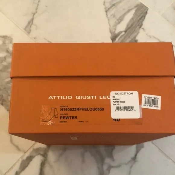 AGL Attilio Giusti Leombruni suede boot Pewter size 40 US 10 new in box fall
