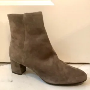 AGL Attilio Giusti Leombruni suede boot Pewter size 40 US 10 new in box fall