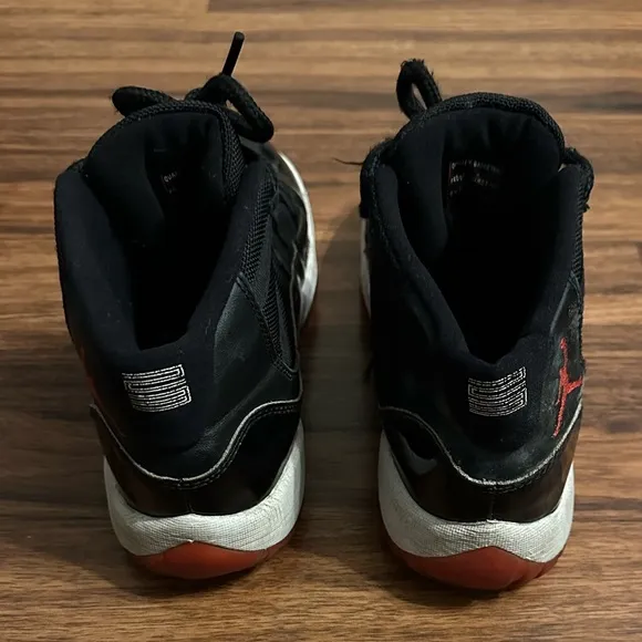 Air Jordan 11 Retro Playoffs Bred GS Sneakers, Size: 6.5Y