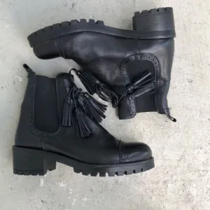 Alameda Turquesa ankle boots