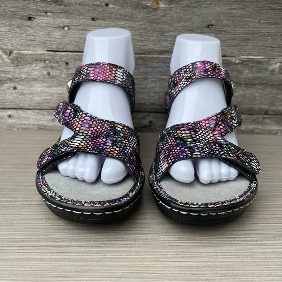 ALEGRIA LOTI LOT -299  METALLIC WEDGE STRAPPY SANDALS SIZE 38