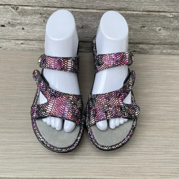 ALEGRIA LOTI LOT -299  METALLIC WEDGE STRAPPY SANDALS SIZE 38