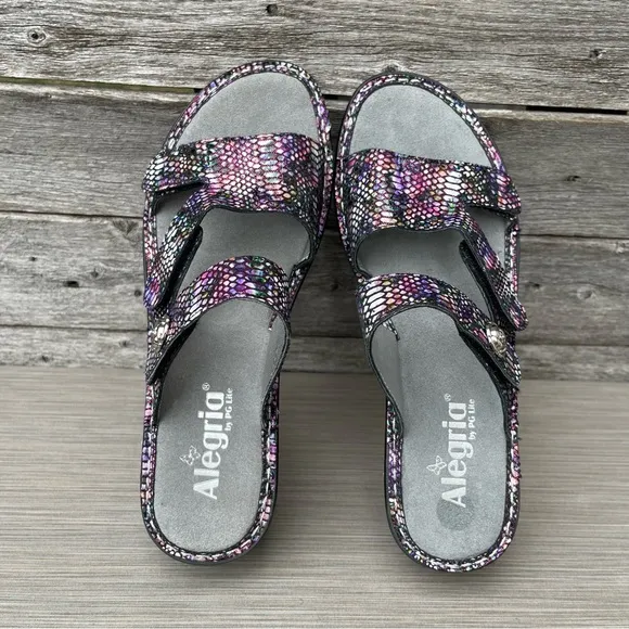 ALEGRIA LOTI LOT -299  METALLIC WEDGE STRAPPY SANDALS SIZE 38
