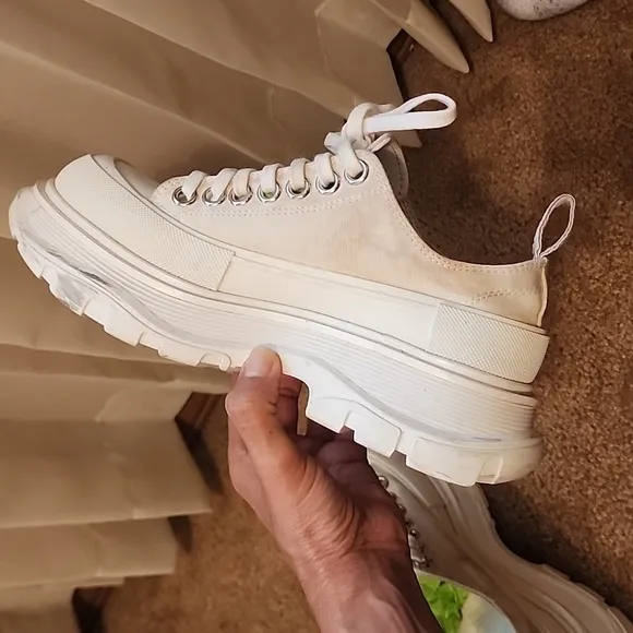 Alexander McQueen Tread Slick Canvas Low Top Sneakers