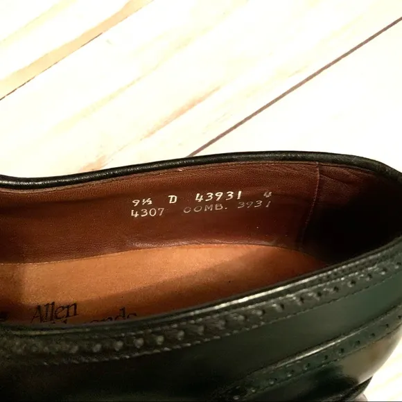 Allen Edmonds Black Kiltie Winslow Loafer with Brogue Wingtip design , size  9.5