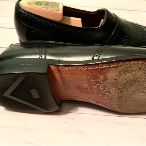 Allen Edmonds Black Kiltie Winslow Loafer with Brogue Wingtip design , size  9.5