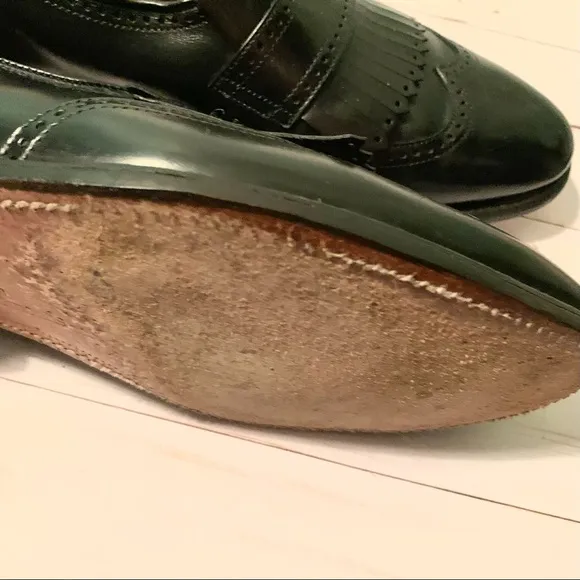 Allen Edmonds Black Kiltie Winslow Loafer with Brogue Wingtip design , size  9.5