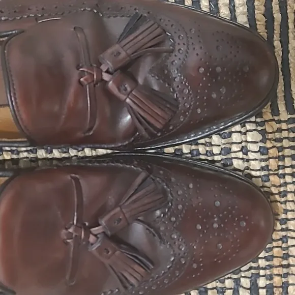 ALLEN EDMONDS MANCHESTER BURGUNDY BROWN WING TIP TASSEL LOAFERS