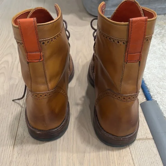 Allen Edmonds Tan Wingtip Brogue Boots