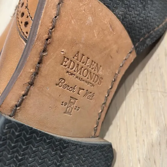 Allen Edmonds Tan Wingtip Brogue Boots