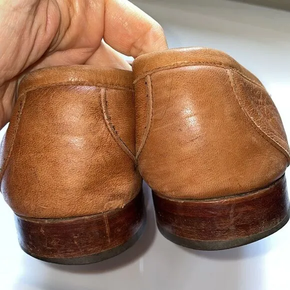 Allen Edmonds Woodville tan slip on loafers with fringe &amp; buckle