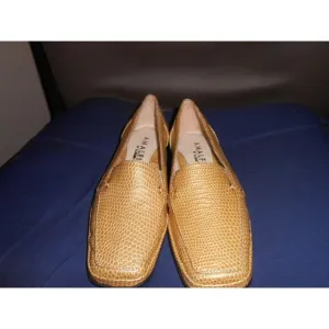 Amalfi Womens Loafers LIGHT TAN Patent Croc Leather Slip On Heeled Size 4
