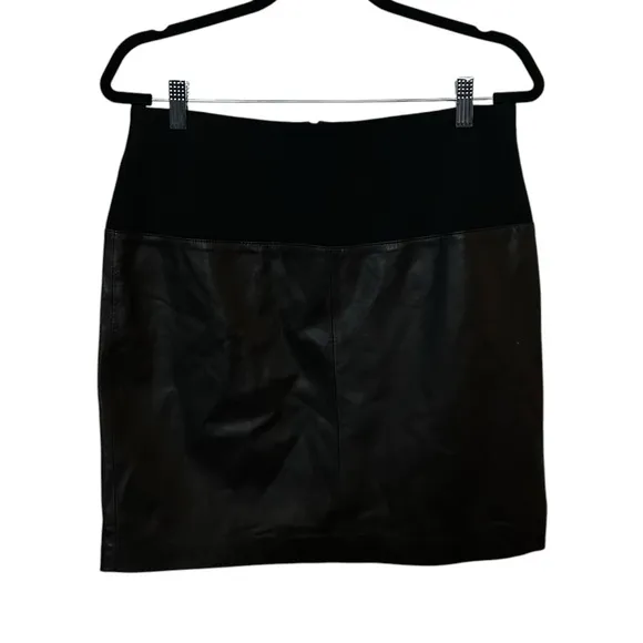 Ann Taylor Black Leather With Stretch Top Panel Size 8 Mini Skirt.