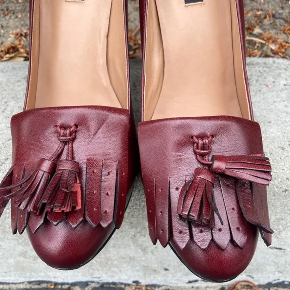ANN TAYLOR BURGUNDY RED LEATHER HEELS PUMPS SZ 9M platform Tassels Loafers