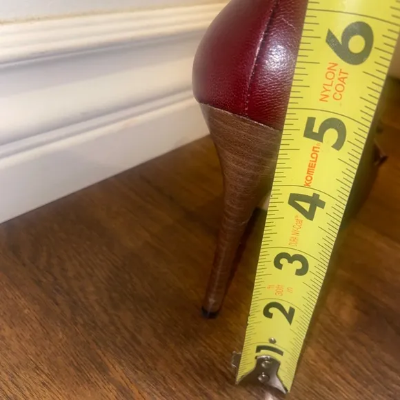 ANN TAYLOR BURGUNDY RED LEATHER HEELS PUMPS SZ 9M platform Tassels Loafers