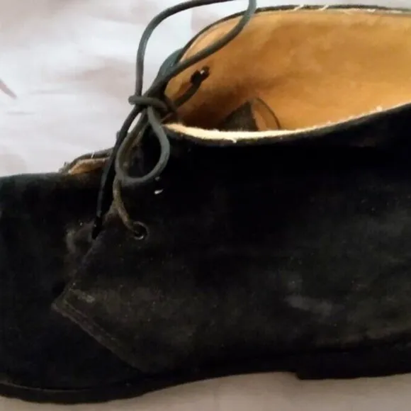 Ann Taylor Comfy Black Suede Desert Boots Lace up Women's Size 7.5