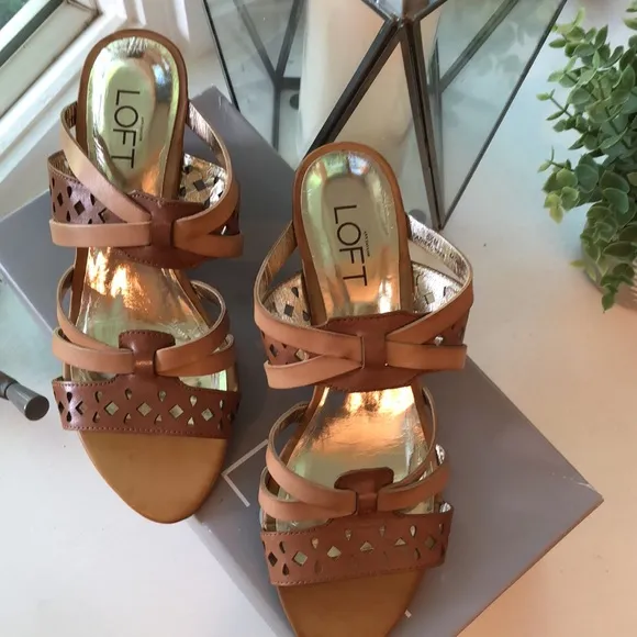 ANN TAYLOR LOFT Leather Sandals
