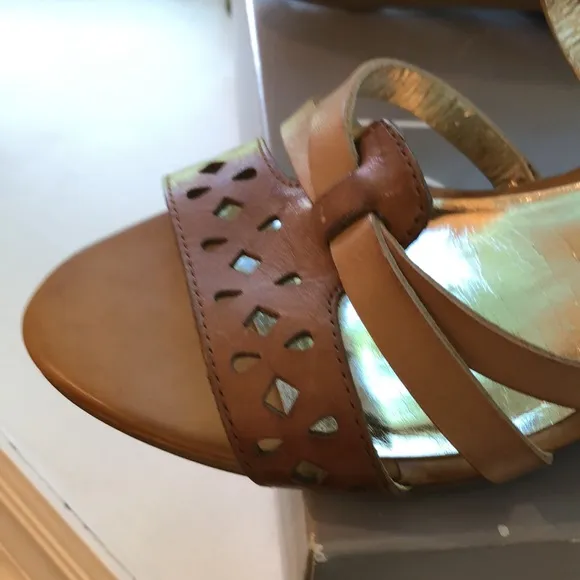 ANN TAYLOR LOFT Leather Sandals