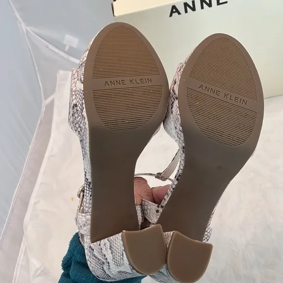 Anne Klein Vita Sandals