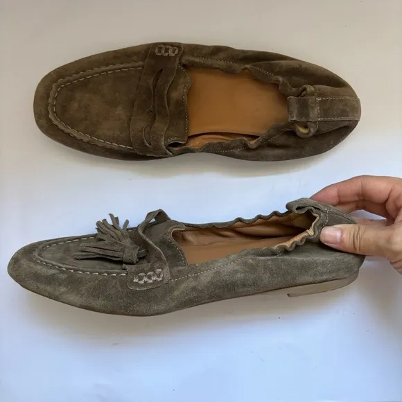Aquatalia JOURNEE TASSEL LEATHER LOAFERS IN TAUPE Sz 8