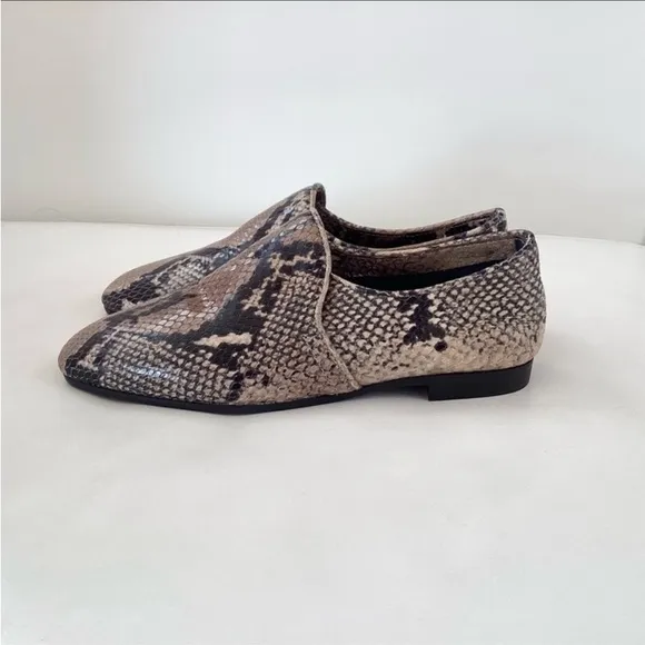 Aquatalia Revy Tan Black Sanke Embossed Slip On Loafers Flats SZ 5.5