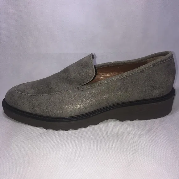 Aquatalia silver metallic suede loafers, sz 9M