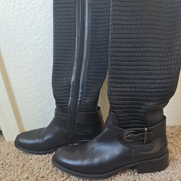 Aquatalia Womans Italian Leather Tall Riding Boots Size 7