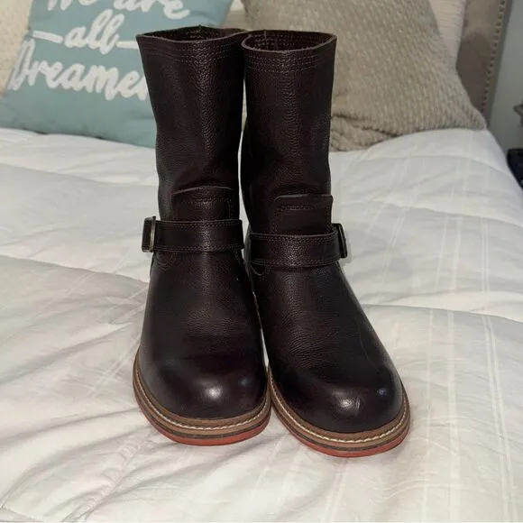 Ariat Stonewall full grain leather brown engineer style boots- EUC! Sz 9.5