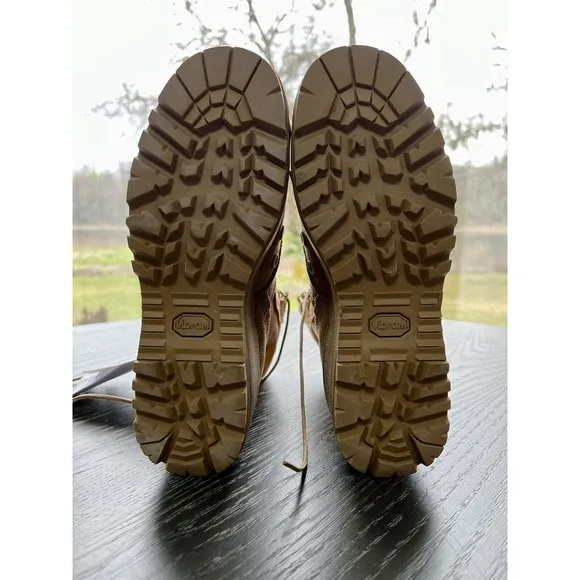Army Desert Tan Hot Weather Combat Boots 4.5R Rocky Vibram Sole 8430-01-598-4961