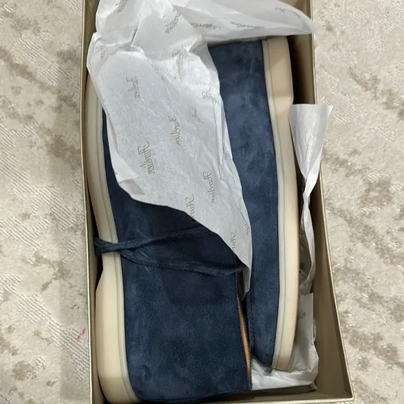 Aurelien- Desert Boot 2.0- like new! Worn once. Men's Blue Suede Chukka Boots
